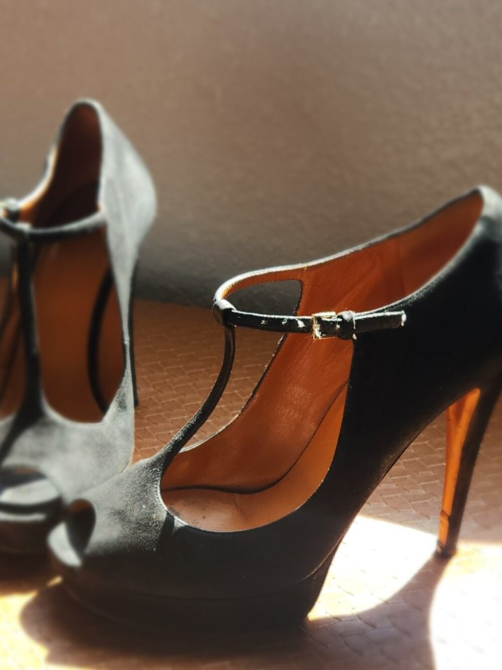 Gucci Peep Toe Suede